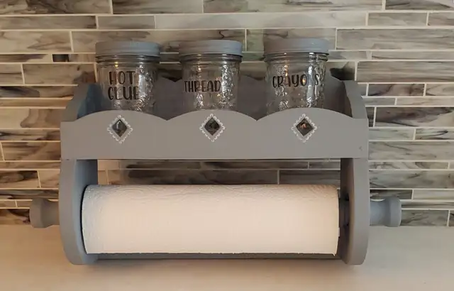 Towel rack with shelf – vintage and upcycled