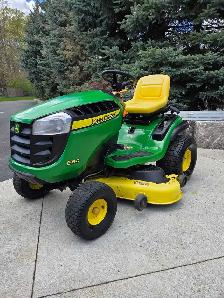 john deere e150 lawn tractor - Photo 3