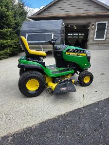 john deere e150 lawn tractor - Photo 8