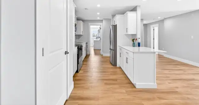 2 Bedroom 2 Bathroom Executive Apartment - Photo 4