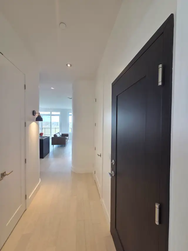 Très grand et luxueux 3 ½ ‘’  ’’  - CONDO W -  2 250$/mois - Photo 4