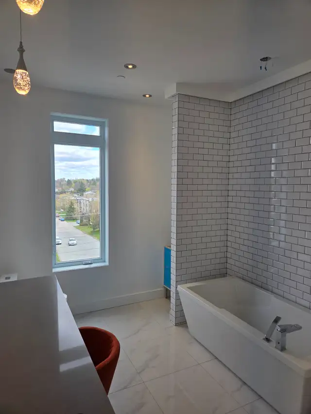 Très grand et luxueux 3 ½ ‘’  ’’  - CONDO W -  2 250$/mois - Photo 11