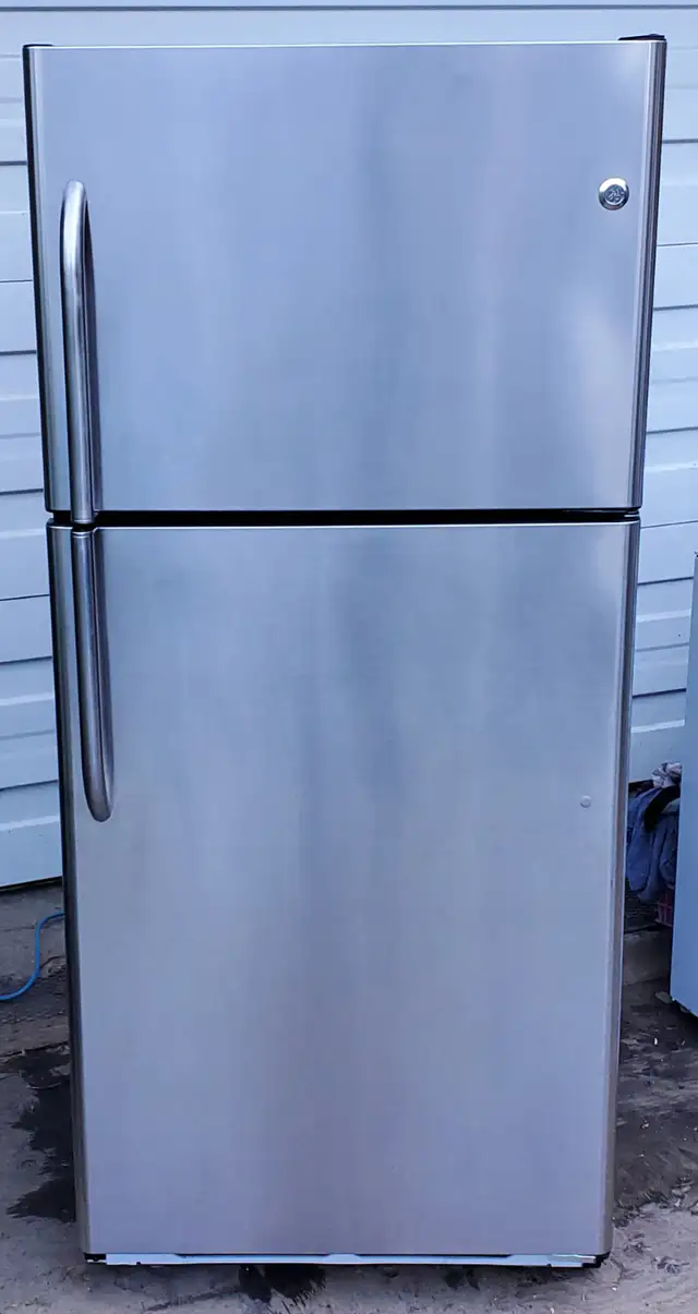 Ge mid size fridge - Very Good Condition, Stainless