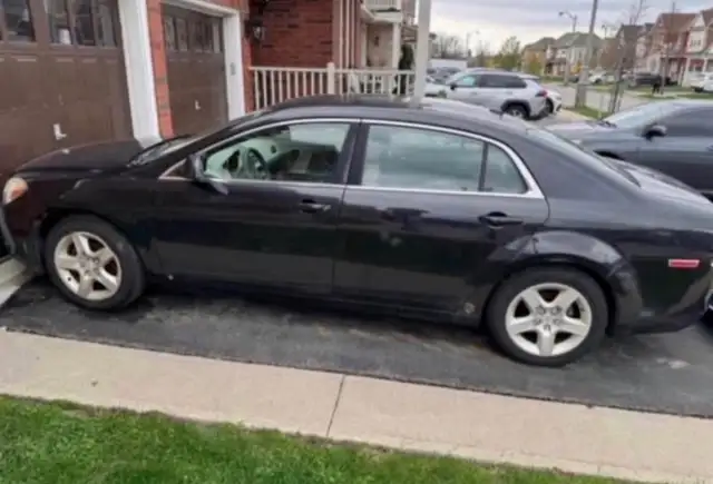 2009 Chevrolet Malibu LS 4D Sedan