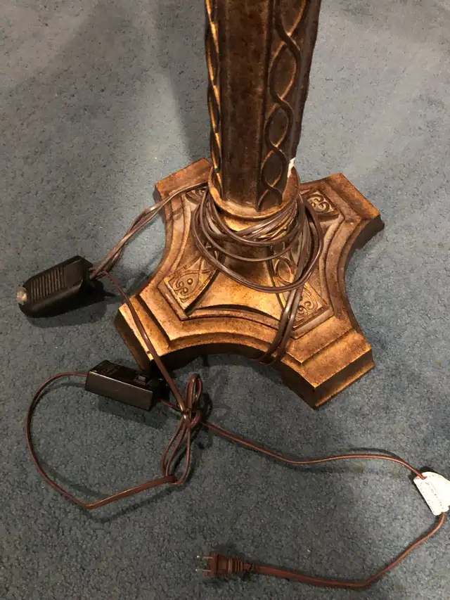 Living Room Lamp - Photo 3
