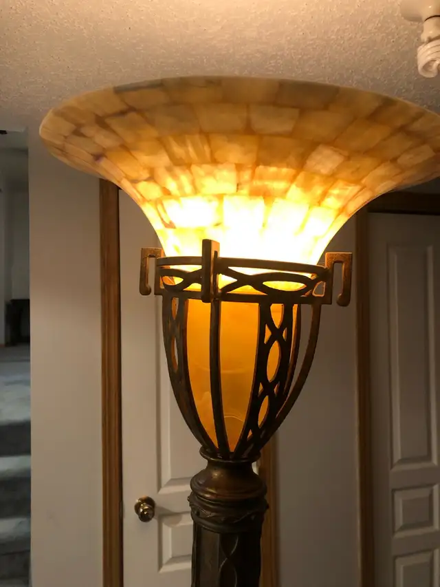 Living Room Lamp - Photo 6