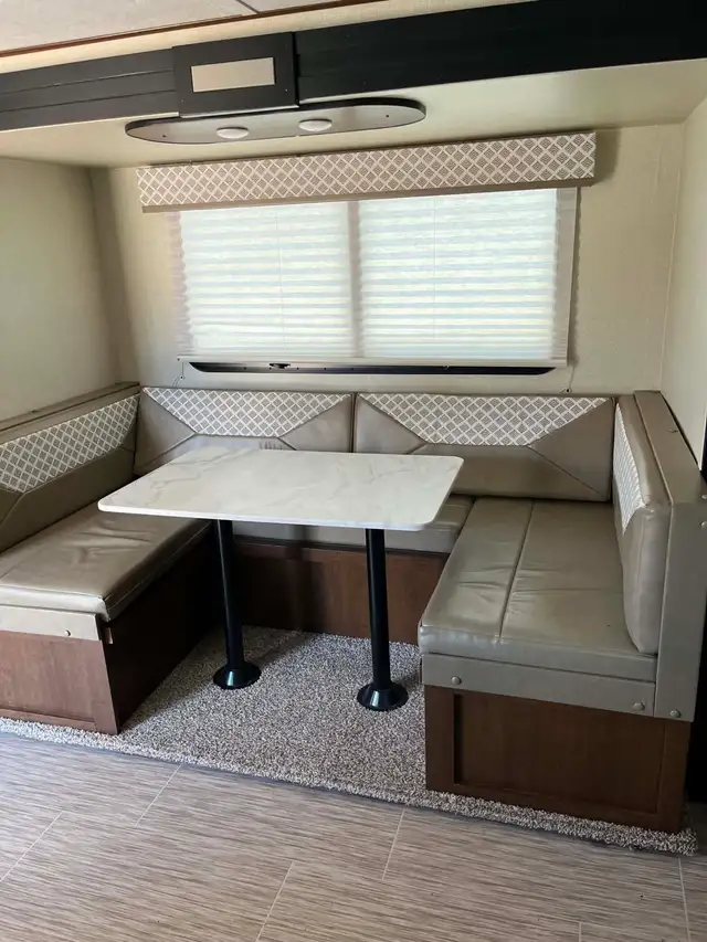 2018 Tracer Breeze 23ft Travel Trailer - Photo 6