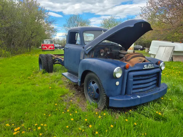 1952 GMC 9500 Pickup Truck          $8,295 O.B.O.