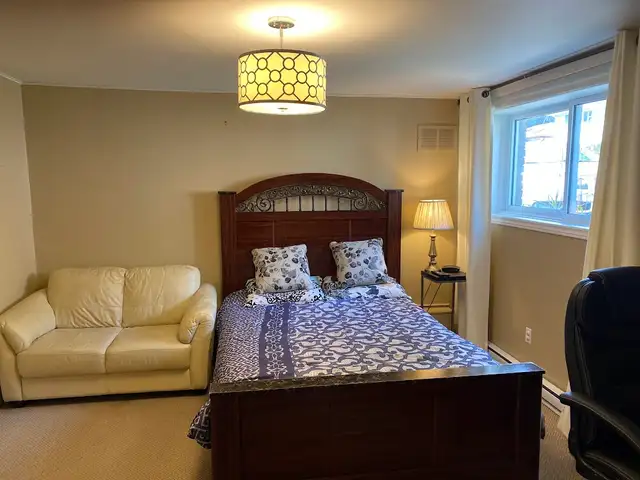 Private bedroom suit with bathroom available - Photo 2