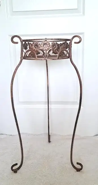 SNAKE PLANT   STAND - Photo 3