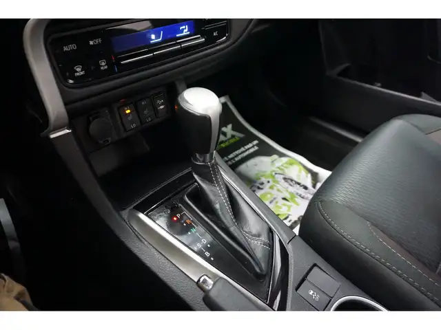 2018 Toyota Corolla LE CVT AUTO FULL ÉQUIPÉ - SIÈGES - CAM - BLU - Photo 23
