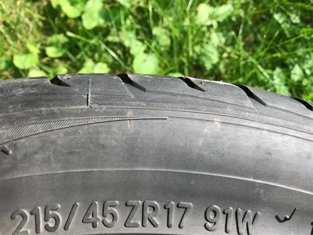 4x Mazda 17" mags 5x114.3   Toyo Proxes 215/45R17 All season - Photo 2