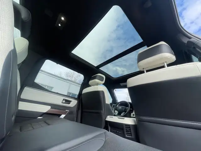 2022 Toyota Tundra 4x4 Crewmax Capstone Hybrid/FULLY EQUIPPED - Photo 11