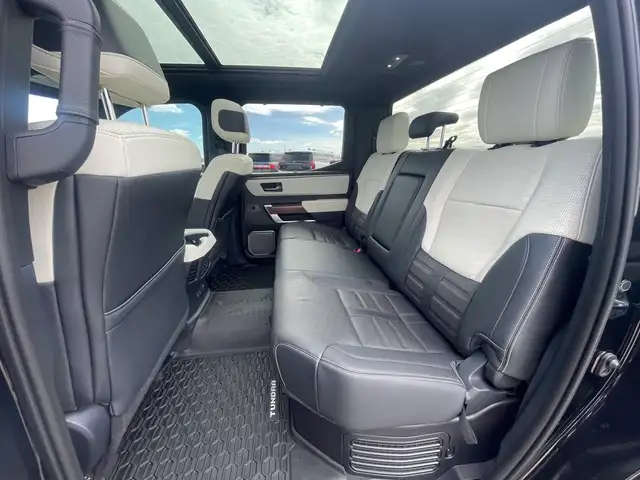2022 Toyota Tundra 4x4 Crewmax Capstone Hybrid/FULLY EQUIPPED - Photo 13