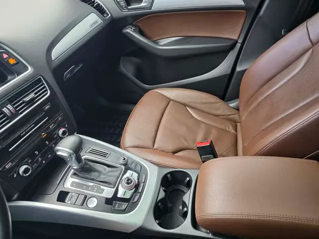 2016 Audi Q5 2.0T Progressiv AWD Nav / PanoRoof / RCAM - Photo 24