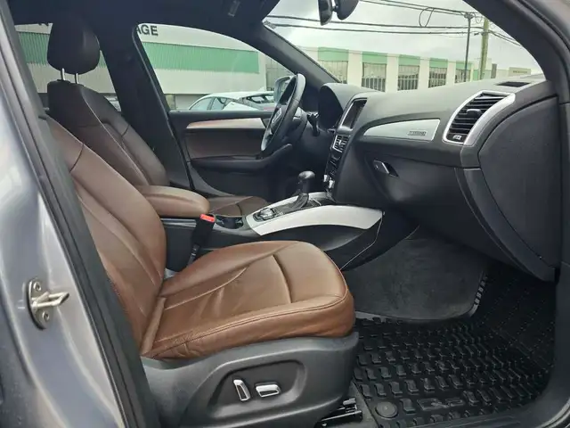 2016 Audi Q5 2.0T Progressiv AWD Nav / PanoRoof / RCAM - Photo 28