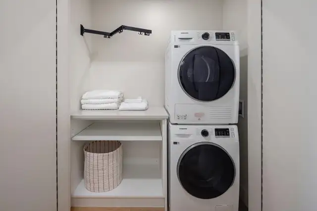 Bright and Modern Studio suite for rent with AC/HVAC $2050 - Photo 4