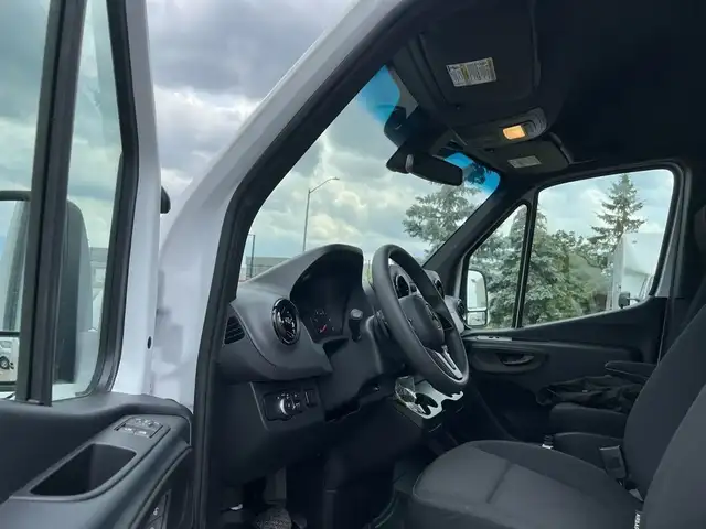 2023 Mercedes-Benz Sprinter Van - Photo 3