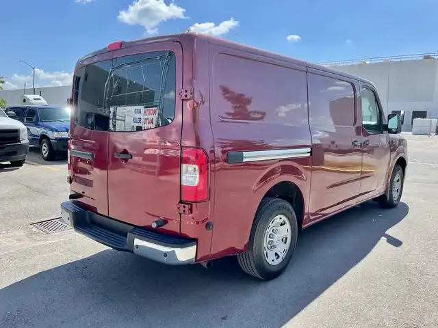 2017 Nissan NV2500 - Photo 8