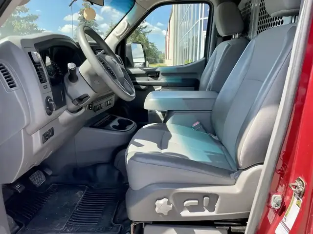2017 Nissan NV2500 - Photo 10