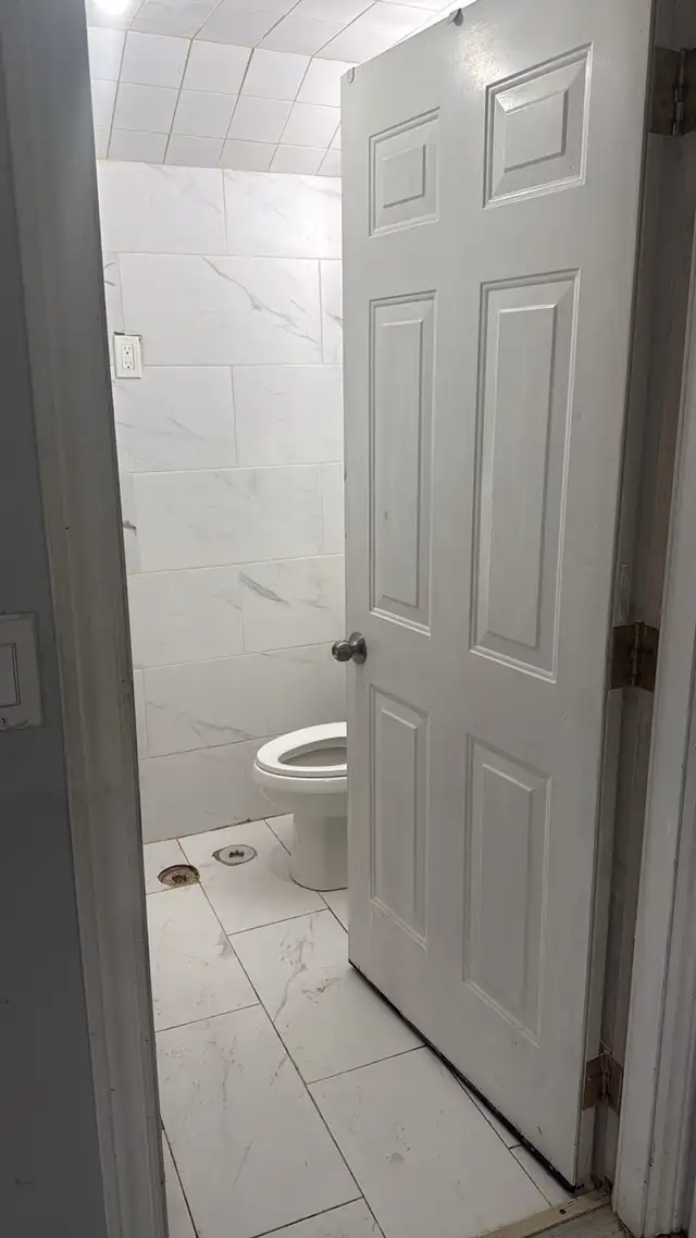 Basement Apartment for rent 1700 including all utilities - Photo 4
