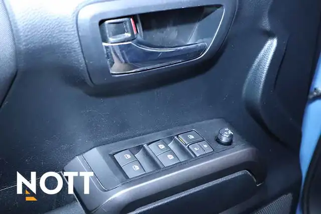 2019 TOYOTA TACOMA TRD Sport - LOCAL | NO ACCIDENTS | RARE COLOU - Photo 10