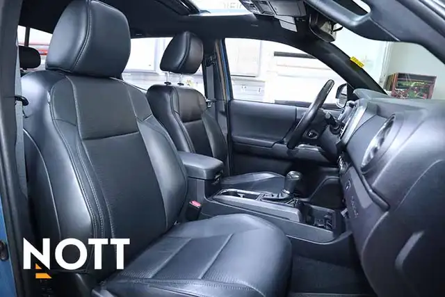 2019 TOYOTA TACOMA TRD Sport - LOCAL | NO ACCIDENTS | RARE COLOU - Photo 16