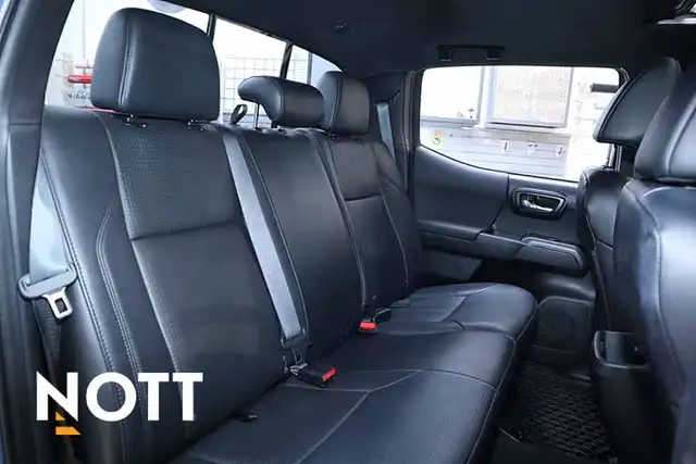 2019 TOYOTA TACOMA TRD Sport - LOCAL | NO ACCIDENTS | RARE COLOU - Photo 18