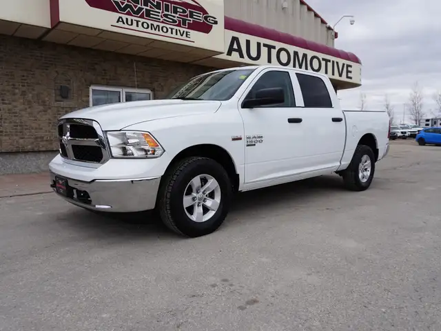 2023 Ram 1500 Classic SLT 4x4 Crew Cab 5'7 Box - 5.7L HEMI - LOW - Photo 4