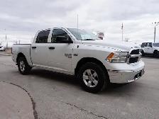 2023 Ram 1500 Classic SLT 4x4 Crew Cab 5'7 Box - 5.7L HEMI - LOW - Photo 7