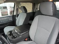 2023 Ram 1500 Classic SLT 4x4 Crew Cab 5'7 Box - 5.7L HEMI - LOW - Photo 18