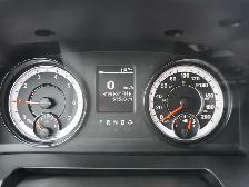 2023 Ram 1500 Classic SLT 4x4 Crew Cab 5'7 Box - 5.7L HEMI - LOW - Photo 19