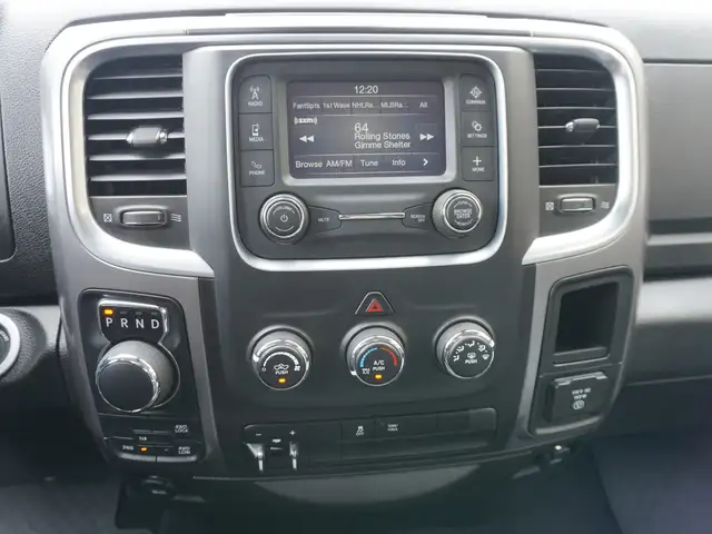 2023 Ram 1500 Classic SLT 4x4 Crew Cab 5'7 Box - 5.7L HEMI - LOW - Photo 25