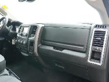 2023 Ram 1500 Classic SLT 4x4 Crew Cab 5'7 Box - 5.7L HEMI - LOW - Photo 32