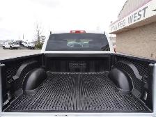 2023 Ram 1500 Classic SLT 4x4 Crew Cab 5'7 Box - 5.7L HEMI - LOW - Photo 36