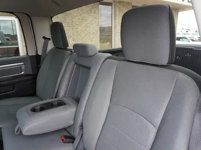 2023 Ram 1500 Classic SLT 4x4 Crew Cab 5'7 Box - 5.7L HEMI - LOW - Photo 38