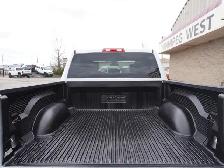 2023 Ram 1500 Classic SLT 4x4 Crew Cab 5'7 Box - 5.7L HEMI - LOW - Photo 42