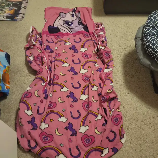 My Little Pony Sleeping Cover for a twin mattress