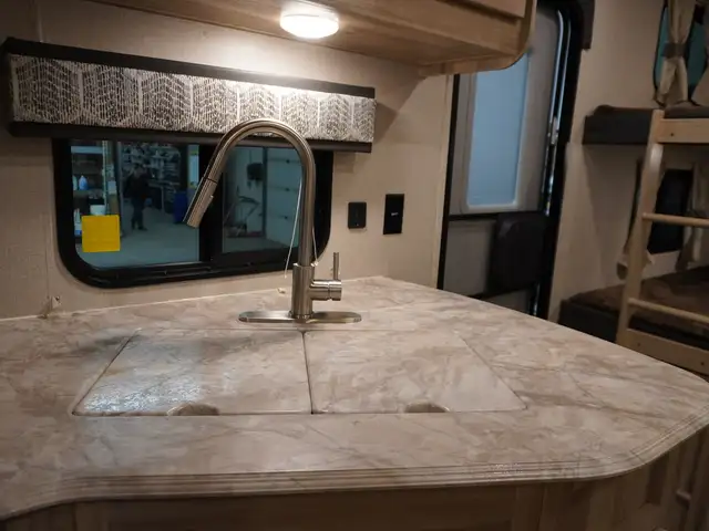 2021 Coachmen Catalina Legacy Edition W/BUNKS OUTDOOR KITCHEN DU - Photo 11