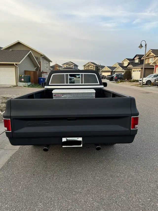 1983 gmc square body - Photo 5