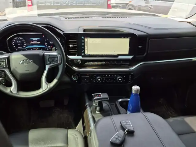 2024 Chevrolet Silverado 1500 RST RST/5.3L/LEATHER/ROOF/TECH/... - Photo 2