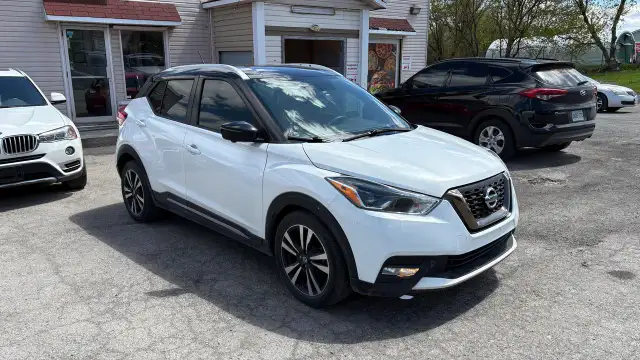 2019 Nissan Kicks SR - Photo 8