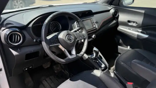 2019 Nissan Kicks SR - Photo 12