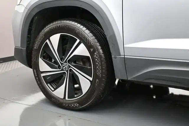 2025 Volkswagen Taos COMFORTLINE AWD| BACKUP CAMERA| ALLOY WHEEL - Photo 4