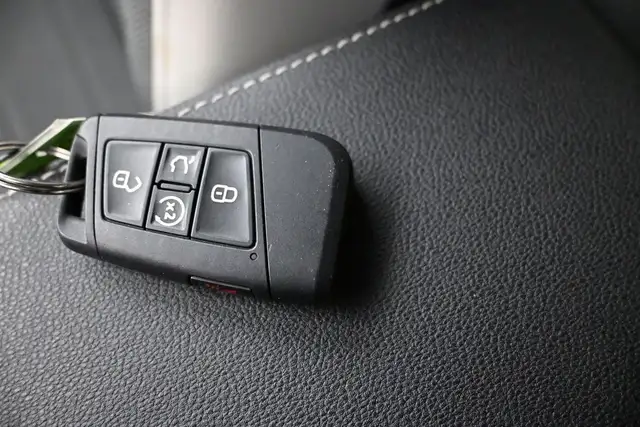 2025 Volkswagen Taos COMFORTLINE AWD| BACKUP CAMERA| ALLOY WHEEL - Photo 5