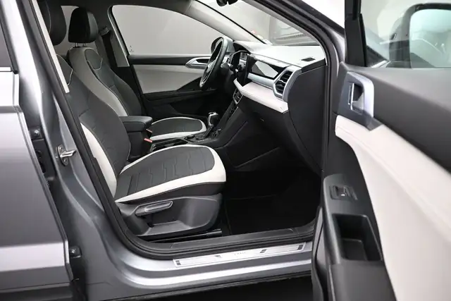 2025 Volkswagen Taos COMFORTLINE AWD| BACKUP CAMERA| ALLOY WHEEL - Photo 27