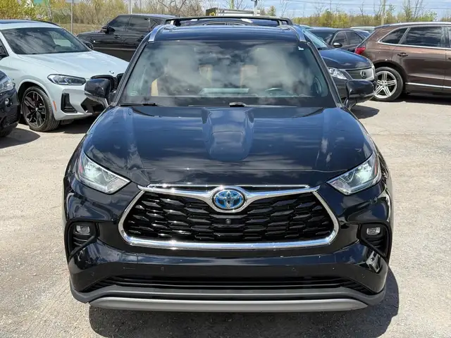 2022 Toyota Highlander Hybrid Platinum - Photo 2