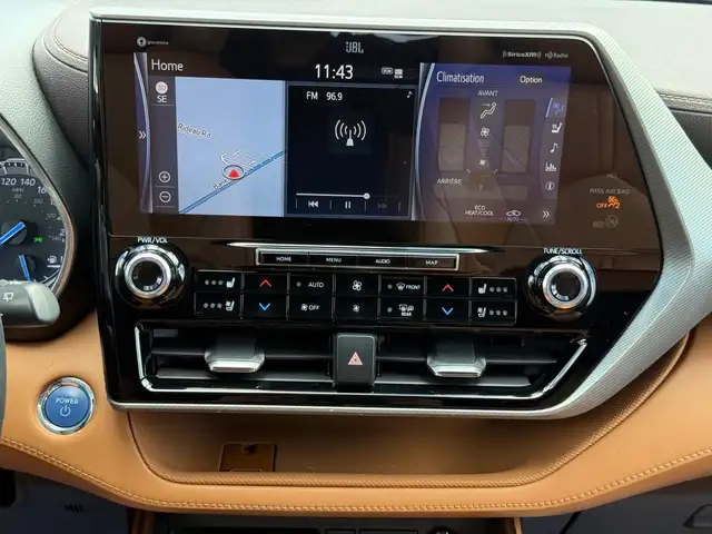 2022 Toyota Highlander Hybrid Platinum - Photo 18