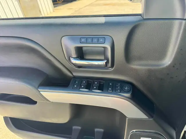 2017 Chevrolet Silverado 1500 LTZ - Photo 17