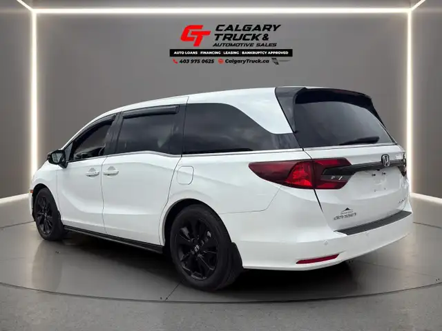2023 Honda Odyssey Black Edition Auto - Photo 5